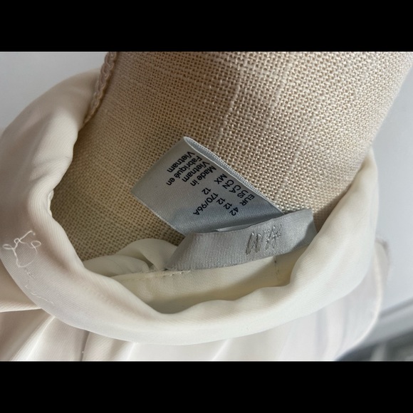 H&M white button-up camisole blouse with black tie - Picture 3 of 3